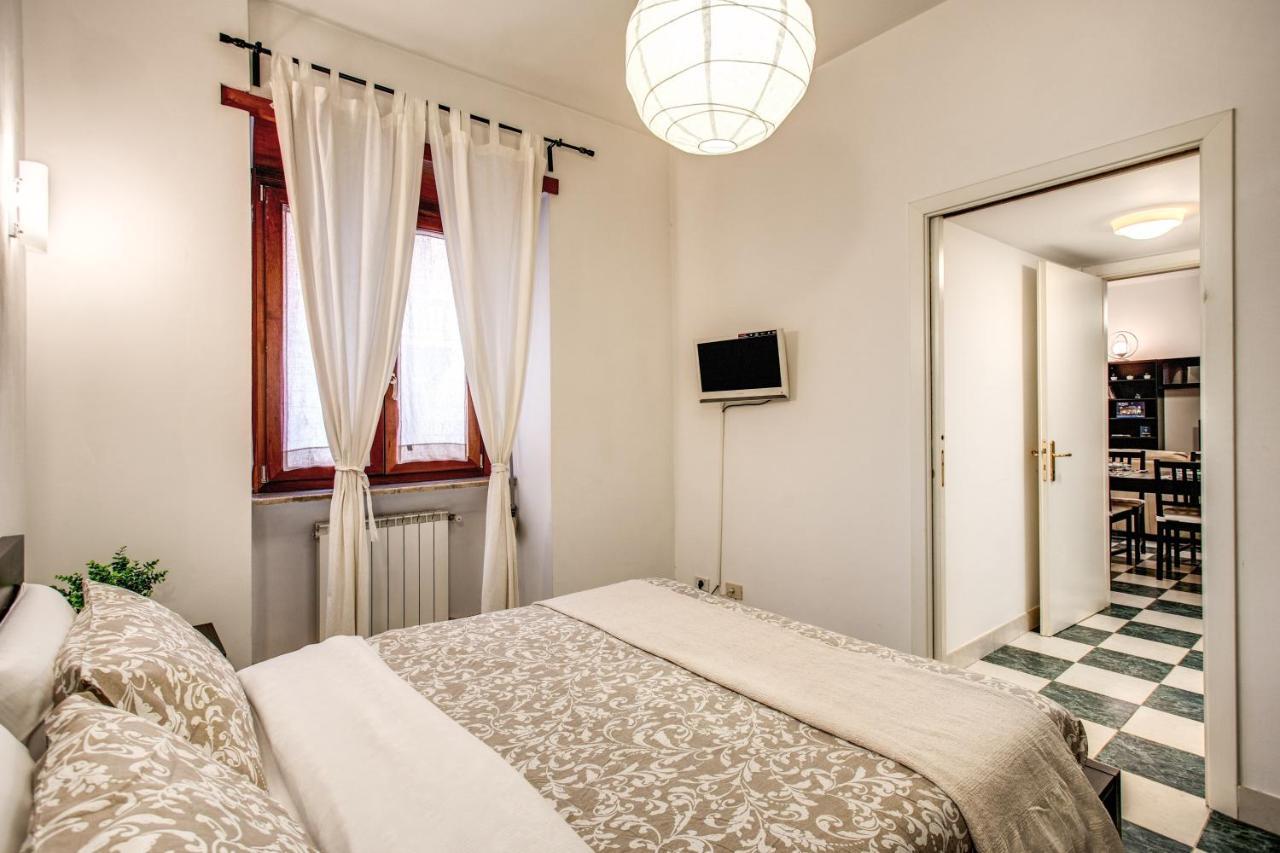 Popolo Accommodation - Lovely Central Apartment Рим Екстер'єр фото