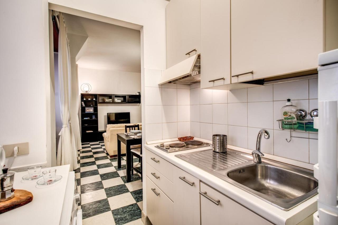 Popolo Accommodation - Lovely Central Apartment Рим Екстер'єр фото