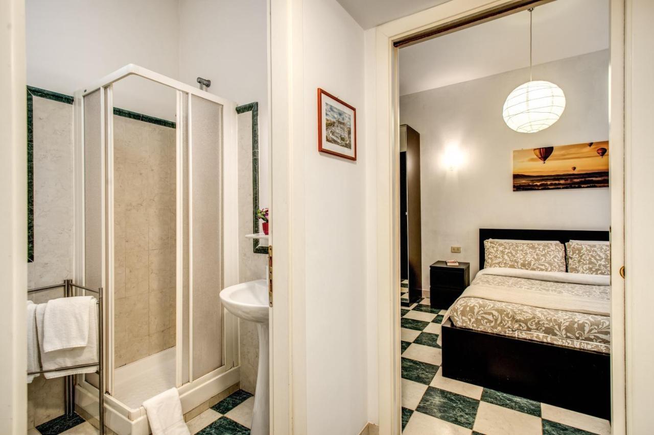 Popolo Accommodation - Lovely Central Apartment Рим Екстер'єр фото