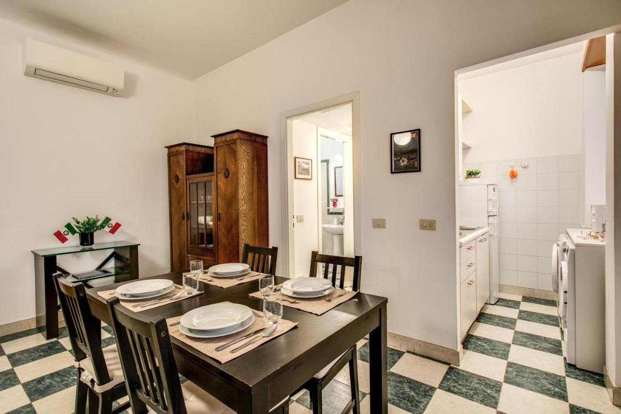 Popolo Accommodation - Lovely Central Apartment Рим Екстер'єр фото